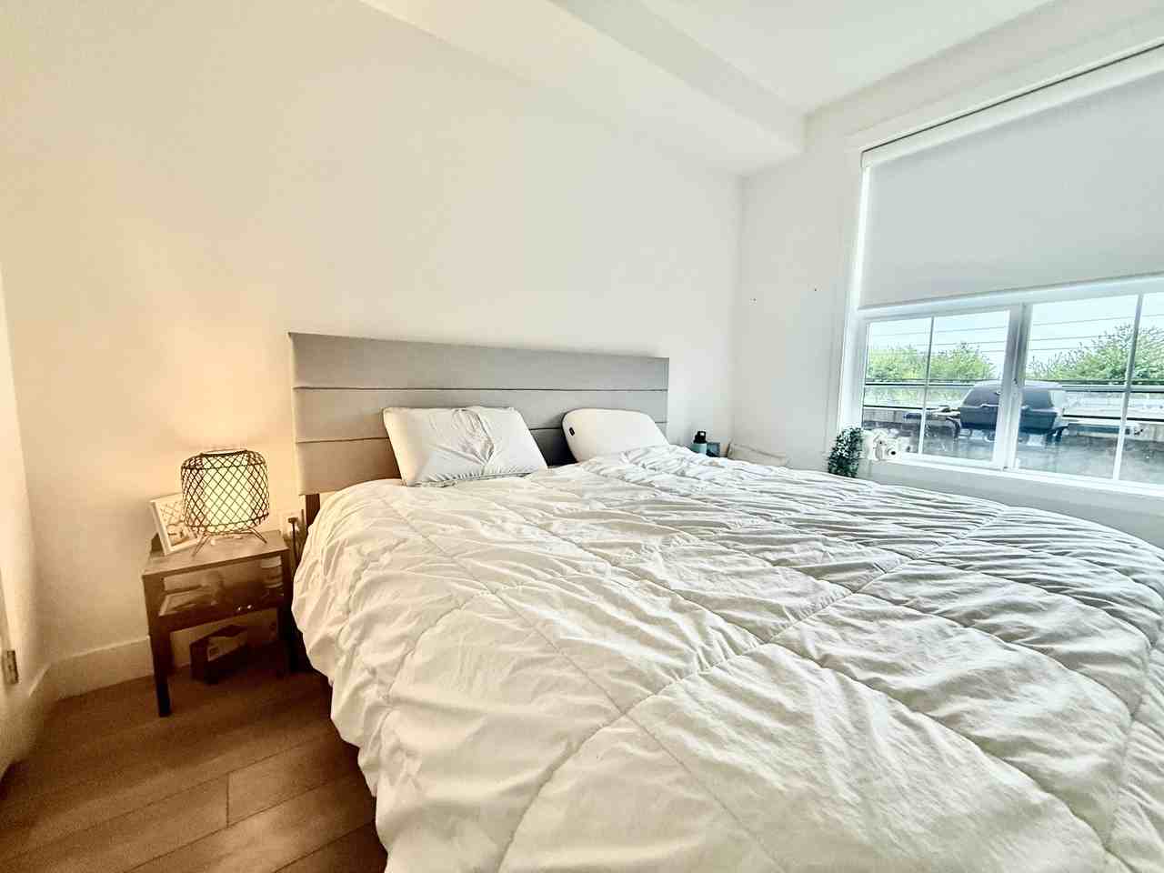 22633 Selkirk Ave #207 - Photo 5 of 9