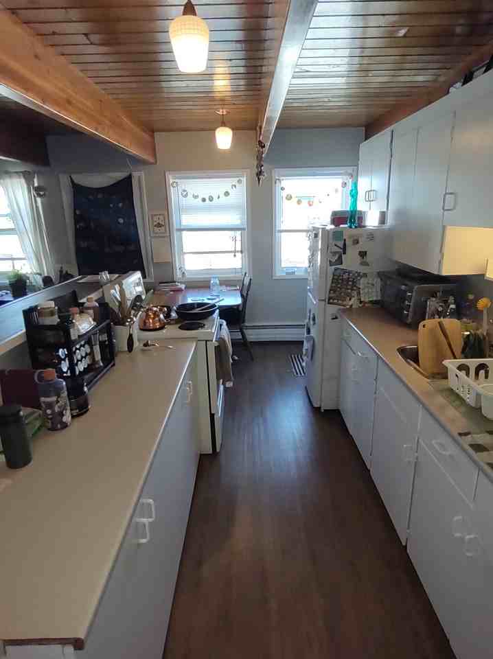 1491 Government St #202 - Photo 4 of 13