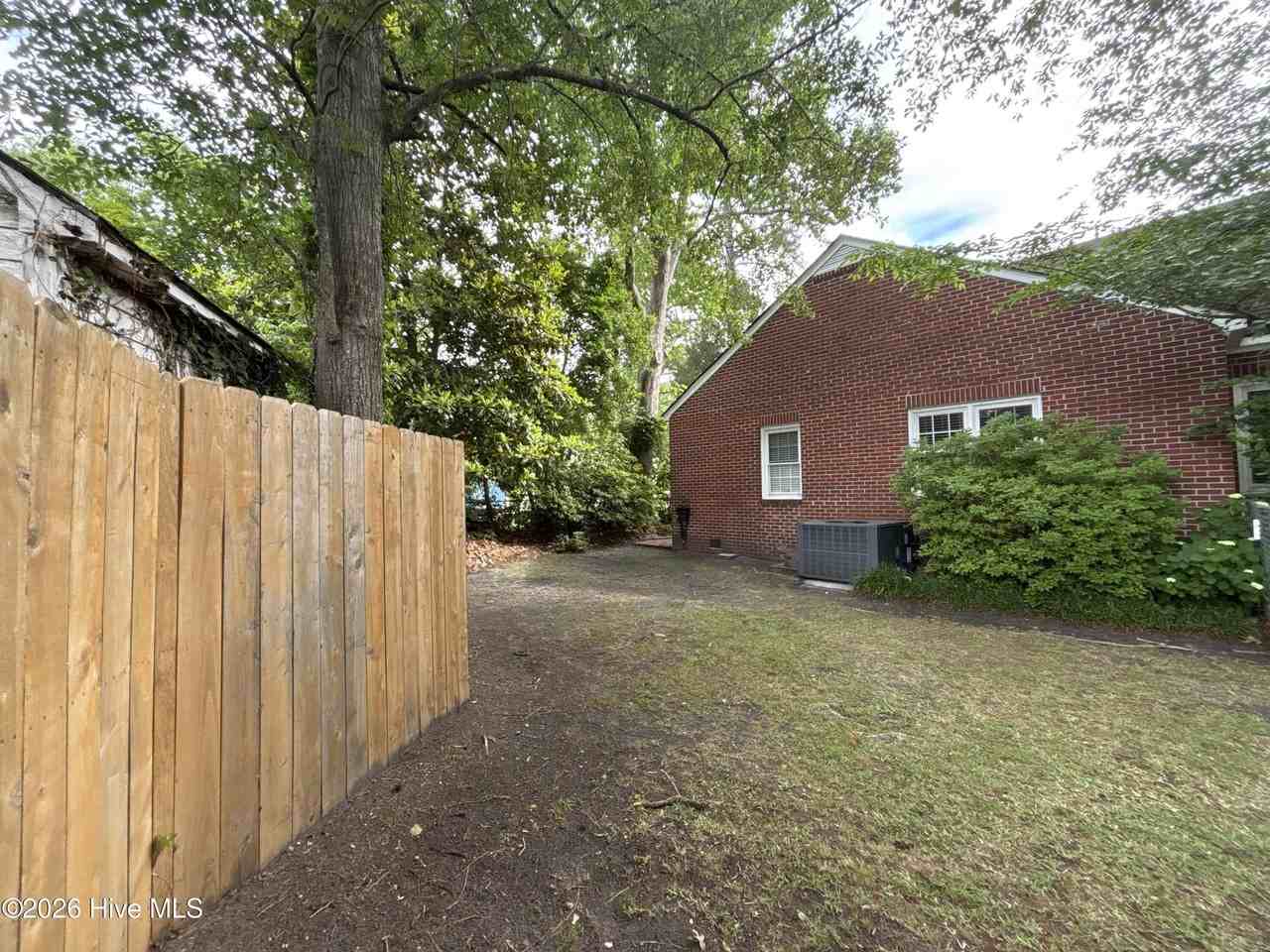 115 Jean Cir - Photo 3 of 17