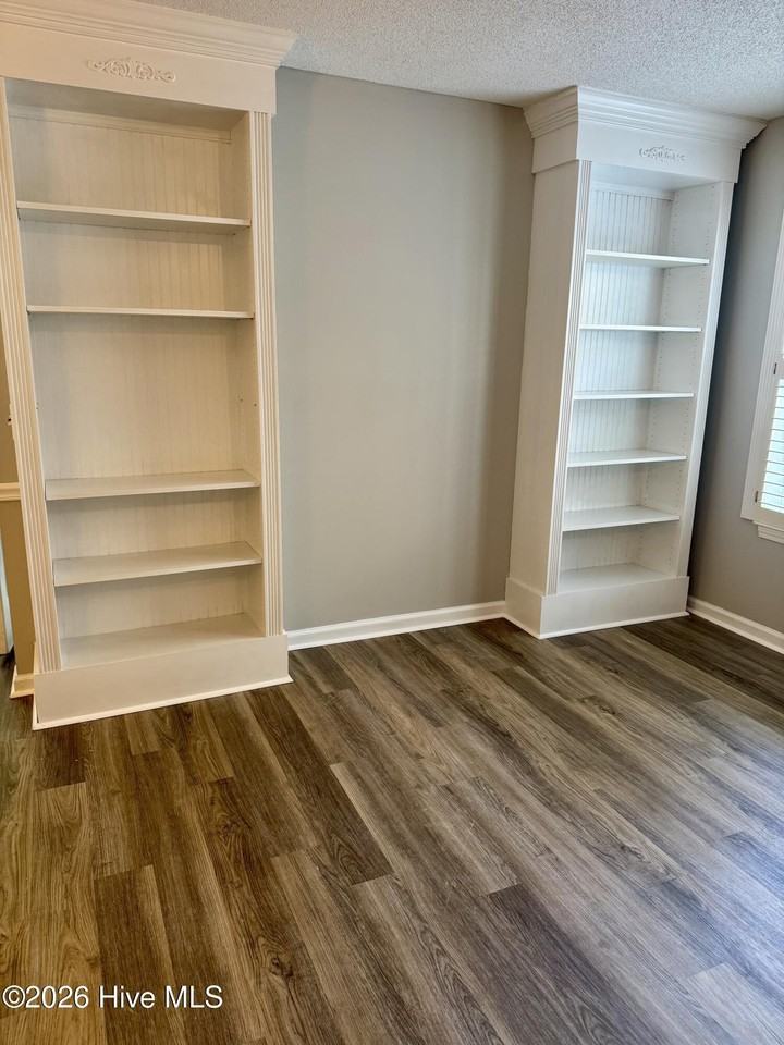 2806 Mulberry Ln - Photo 7 of 16