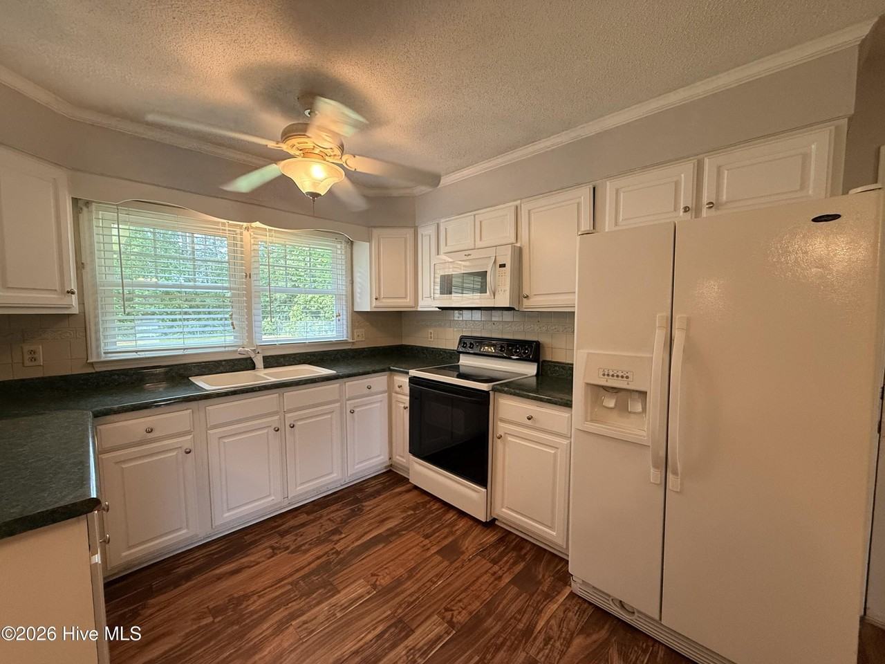 111 Old Post Ct - Photo 6 of 27