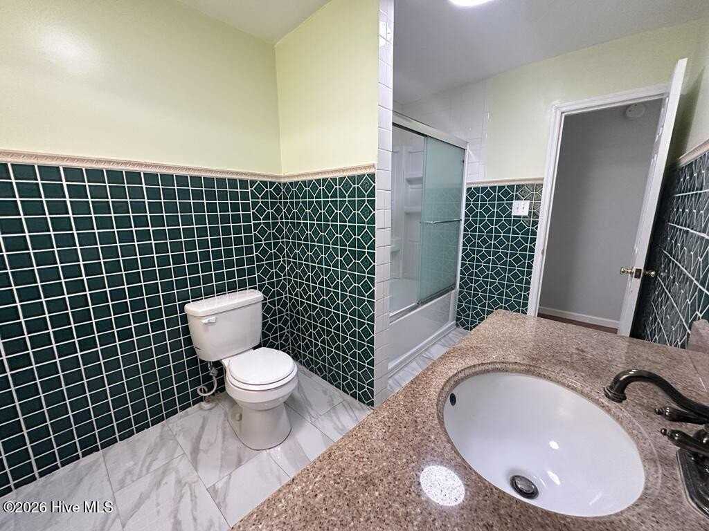 6 Sandra Ln - Photo 7 of 13