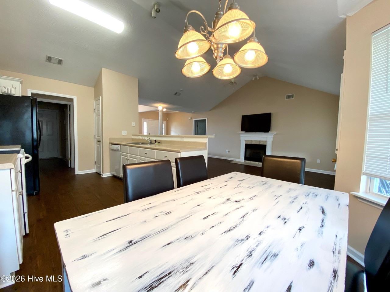 4489 Country Glen Cir - Photo 7 of 10