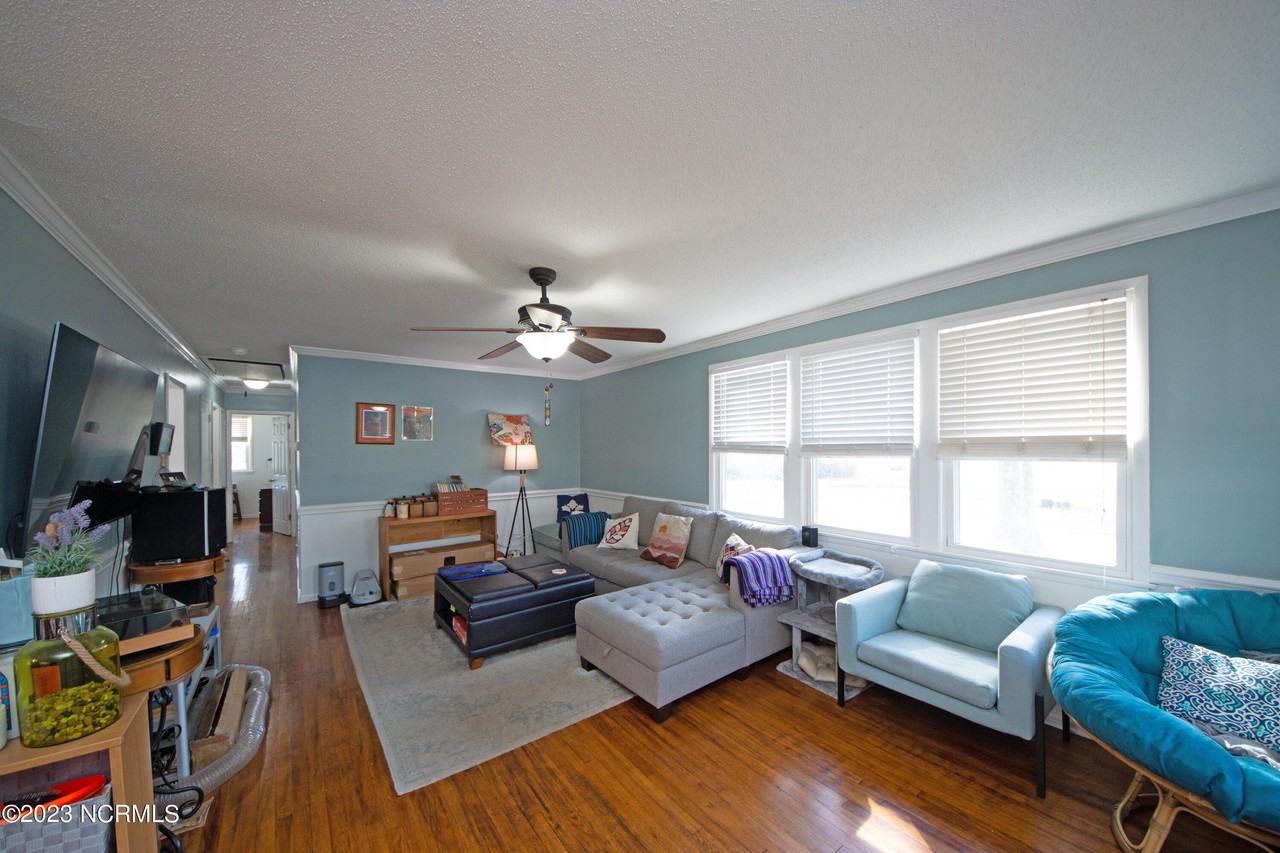 314 Woodhaven Dr - Photo 6 of 28