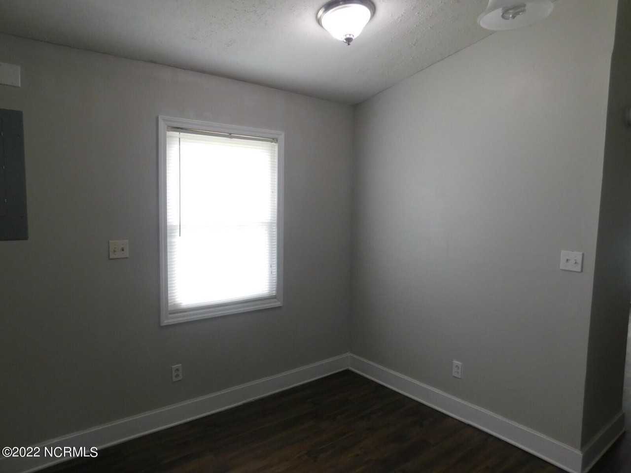 226 Webb Blvd - Photo 3 of 13