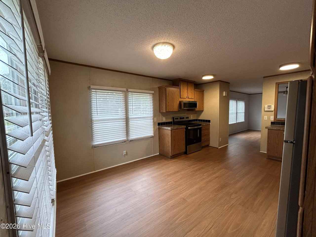 1386 Cherrytree Rd Ne - Photo 7 of 22