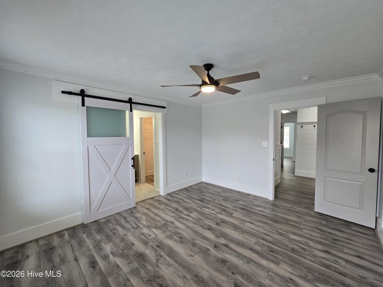 302 Kingston Rd - Photo 7 of 19