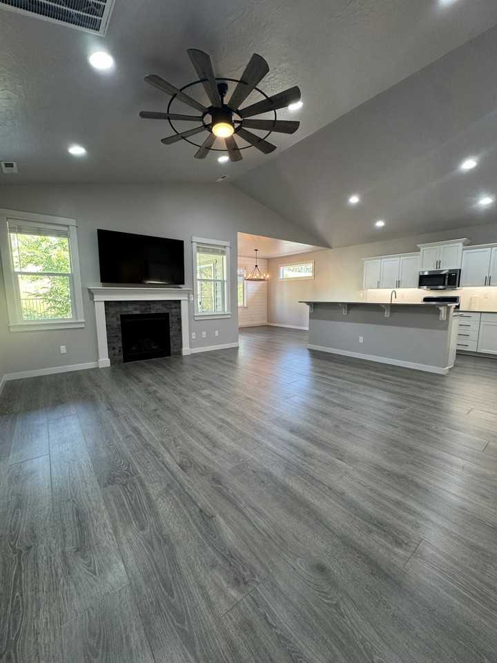 10496 West Daylily Court - Photo 4 of 26