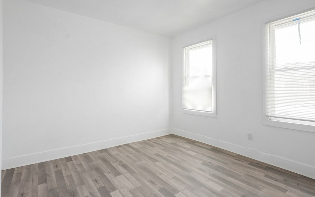 1361 East 45th Street, Unit A - Photo 7 of 18