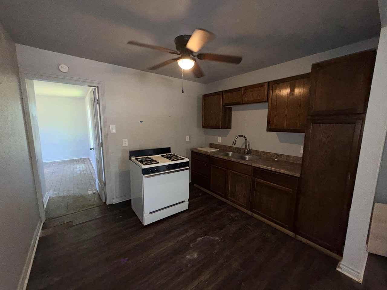 2512 1st St - Photo 6 of 14