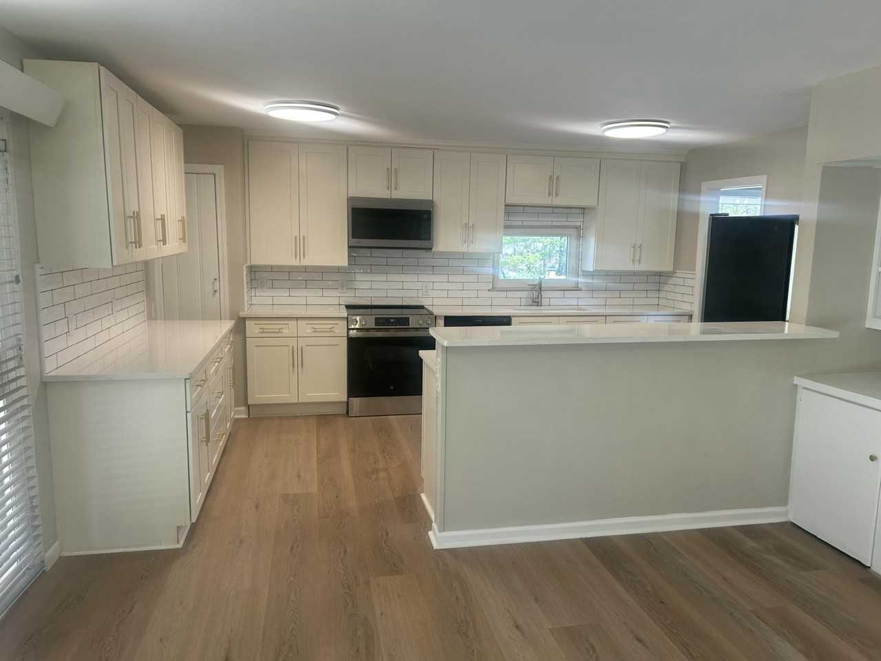 104 Colby Hills Dr - Photo 4 of 17