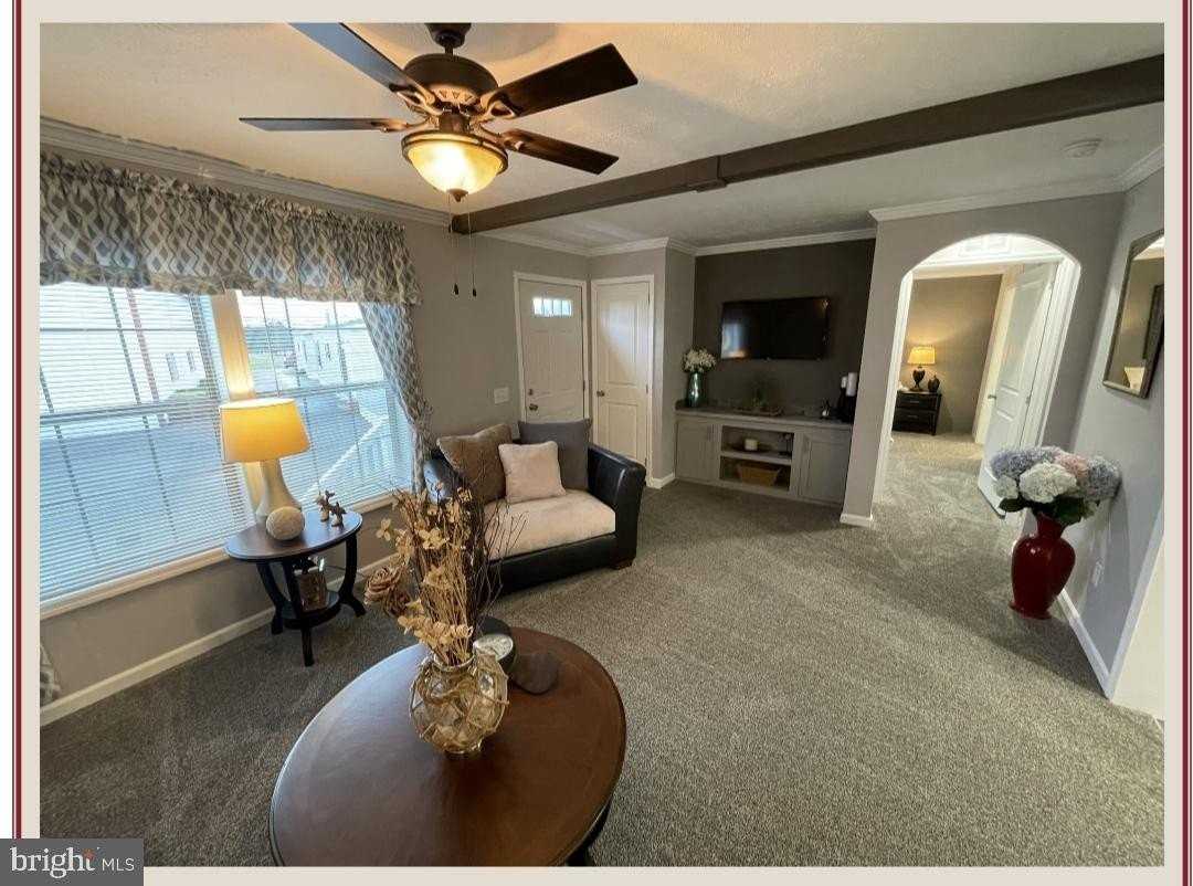 25 2nd Ave - Photo 4 of 9