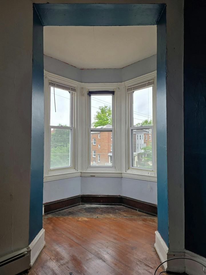 4920 Warrington Avenue, Unit 3 - Photo 4 of 20