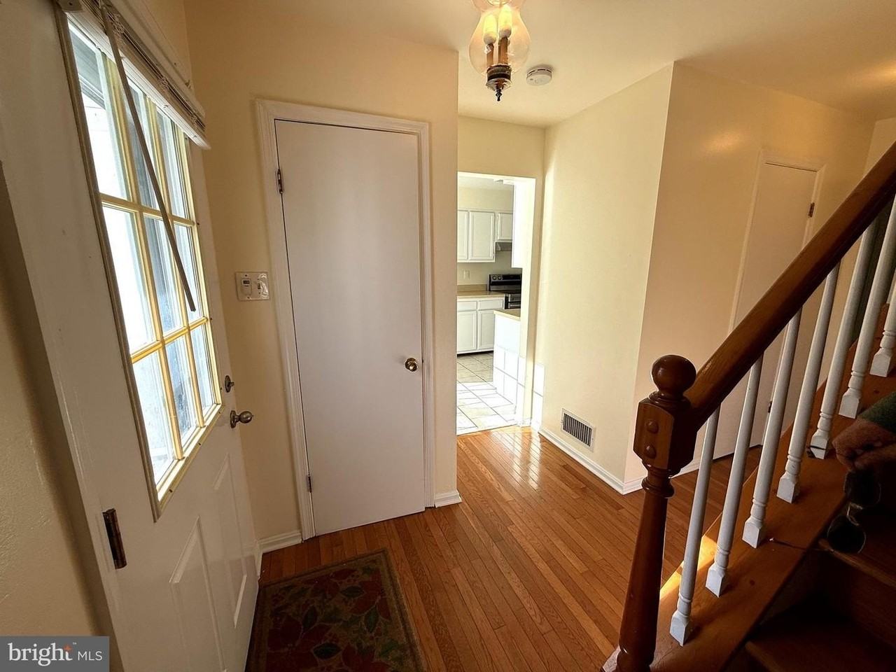 11 Wimbledon Ct - Photo 3 of 21