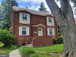 featured image of 8404 Cedar St