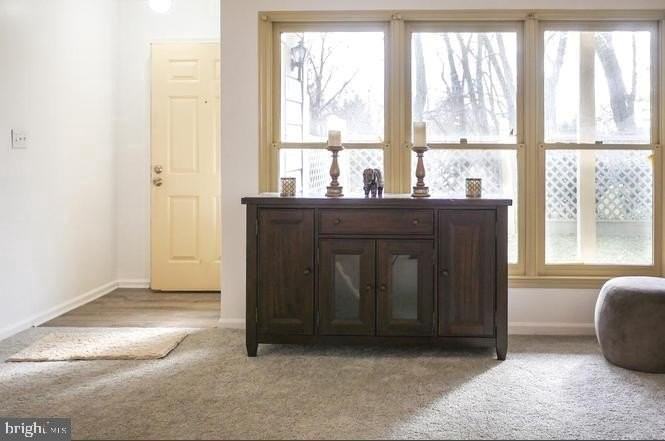 13018 Shadyside Ln - Photo 4 of 16