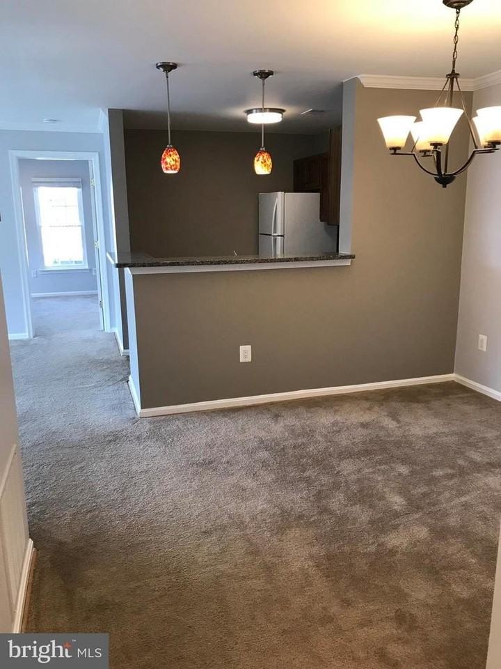 13304 Kilmarnock Way - Photo 3 of 30