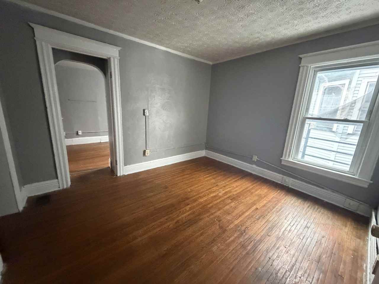 195 Parsells Ave #UP - Photo 2 of 10