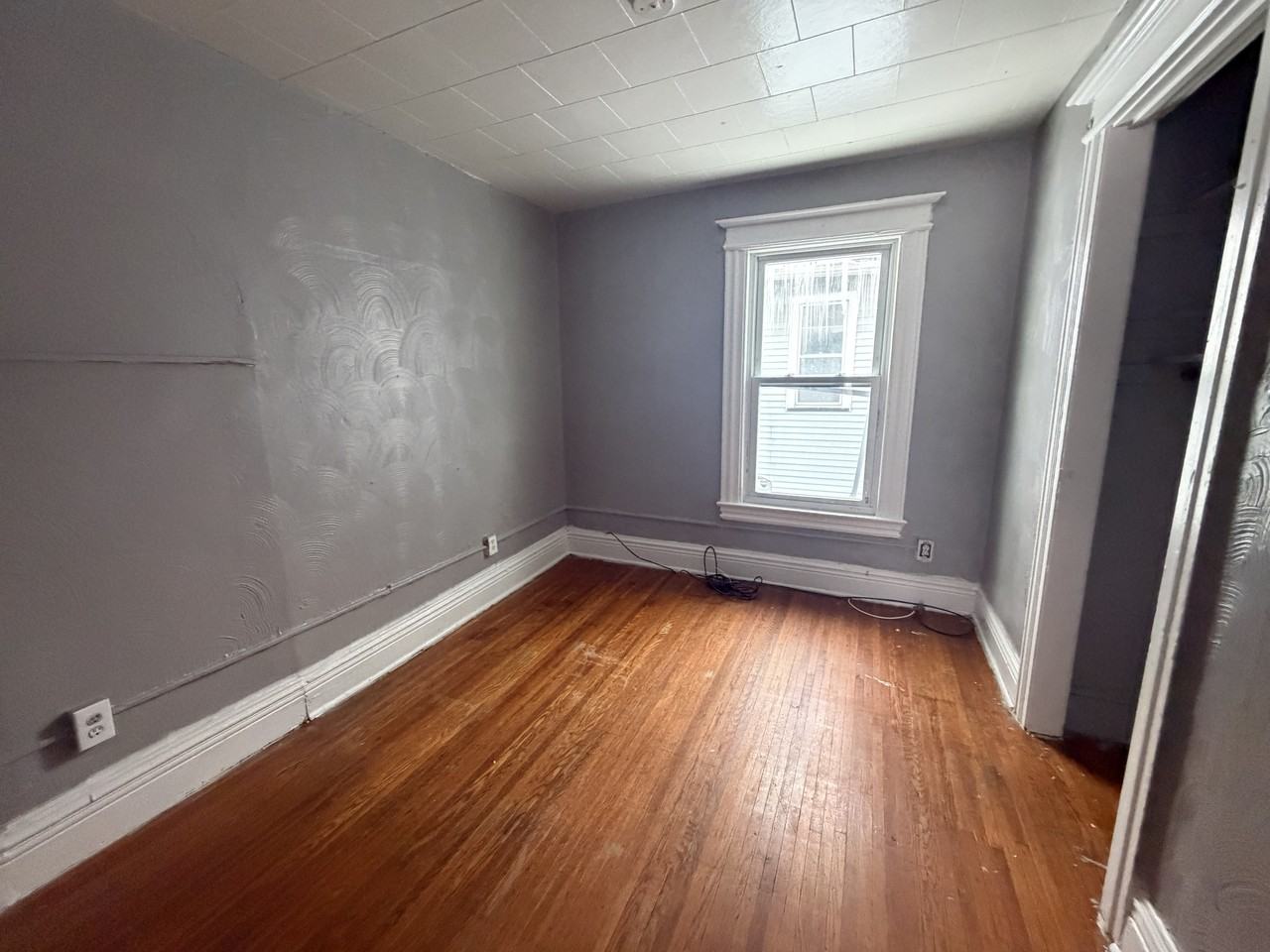 195 Parsells Ave #UP - Photo 5 of 10