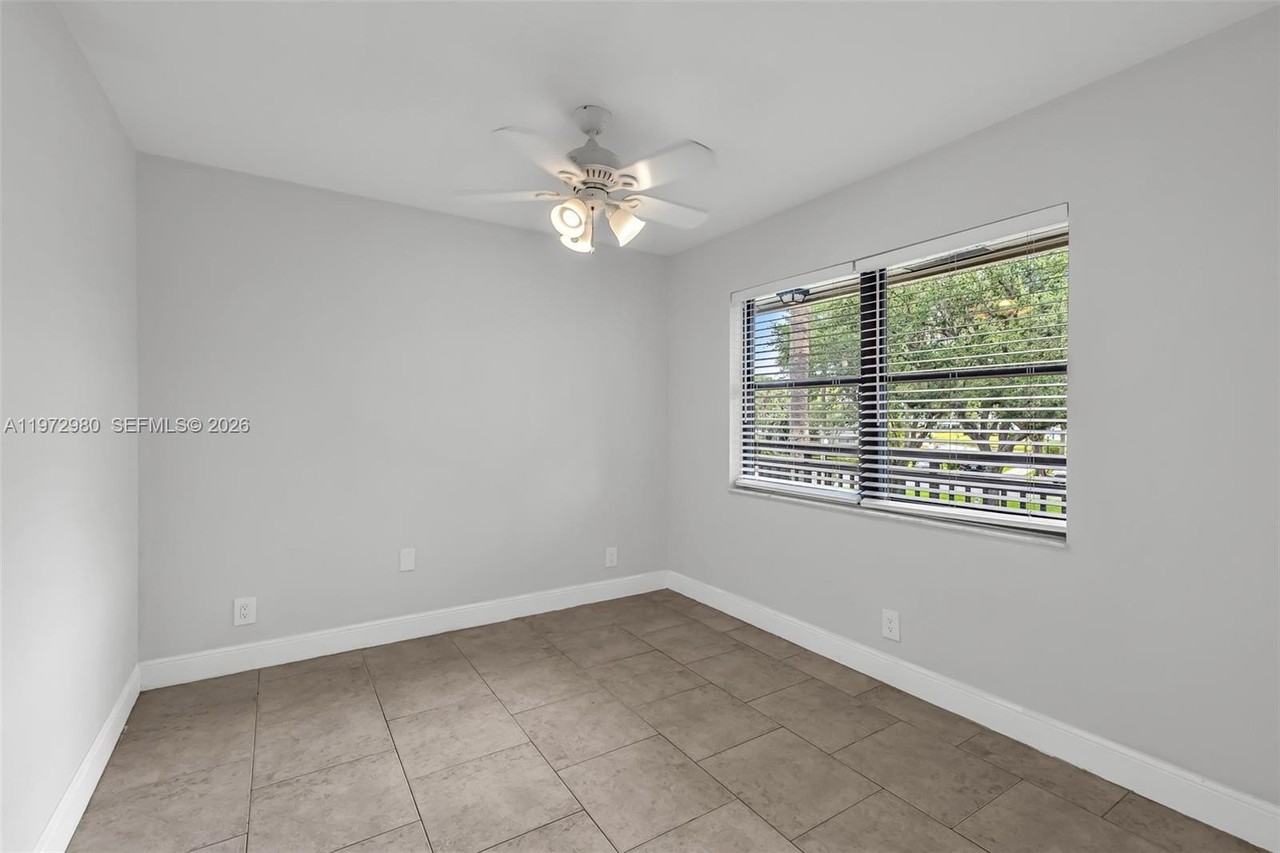 3014 Sw 21st Ter #352C - Photo 6 of 33