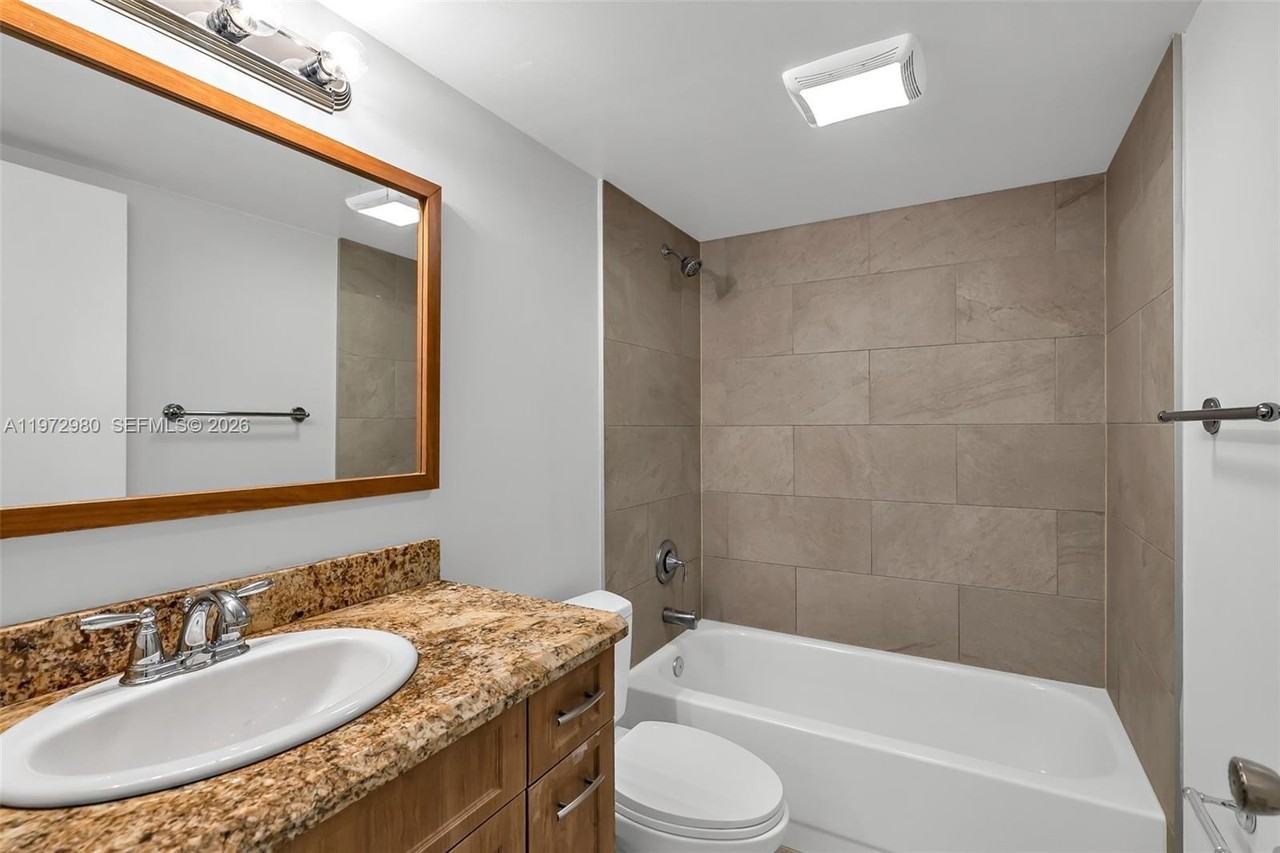 3014 Sw 21st Ter #352C - Photo 7 of 33