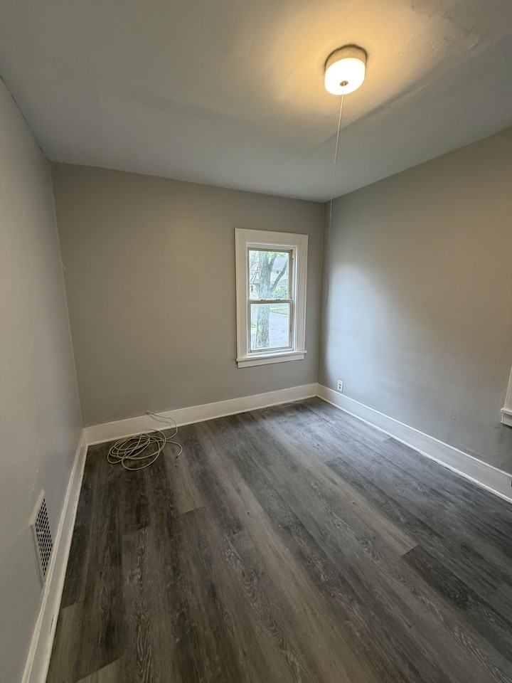 13 Bardin St #1 - Photo 7 of 9