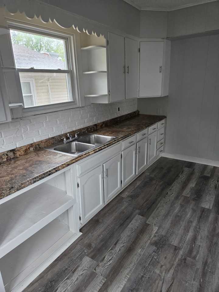 8 Mitchell St #1 - Photo 2 of 10
