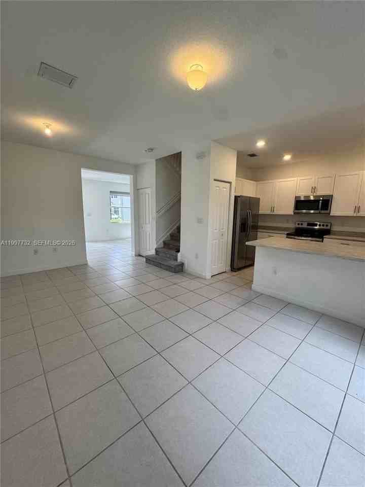 1845 Se 27th Rd #0 - Photo 6 of 26