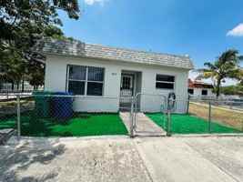 featured image of 3929 Nw 207th Street Rd
