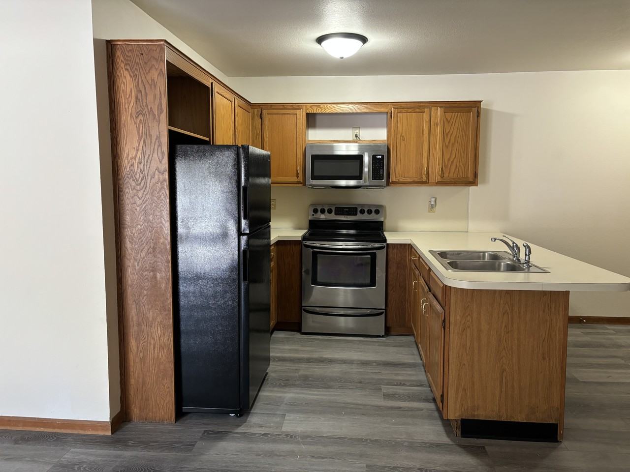 2716 Kragspough Ct #2716 - Photo 3 of 13