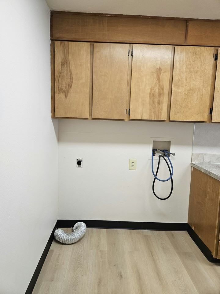 2550 Lee Street Southeast - Photo 5 of 13