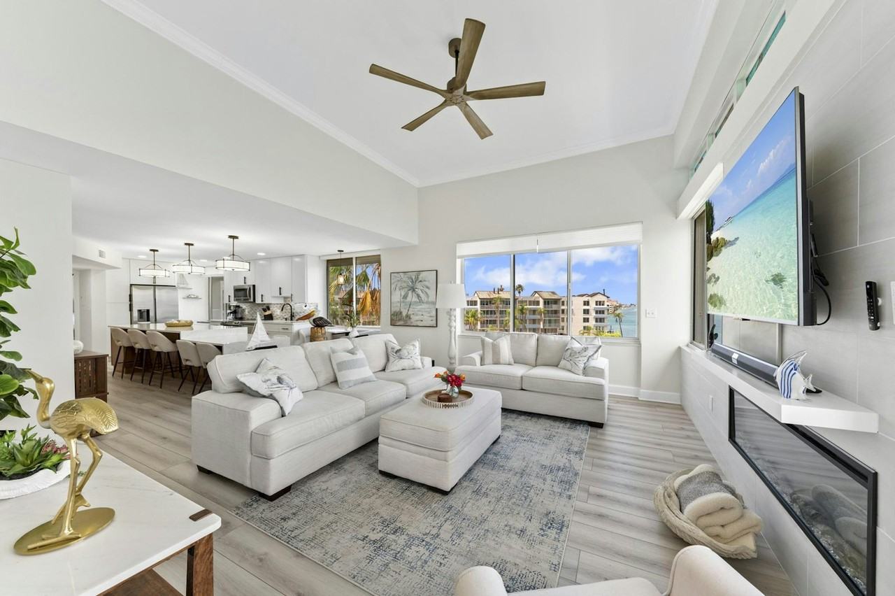 5153 Isla Key Boulevard South, Unit 408 - Photo 7 of 41