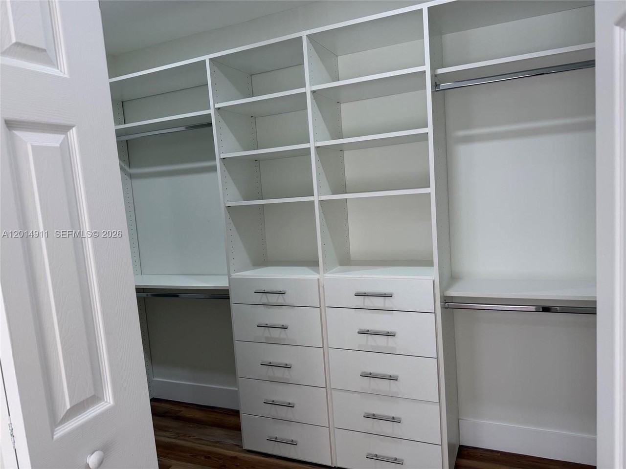 8113 Sw 157th Ct - Photo 3 of 23