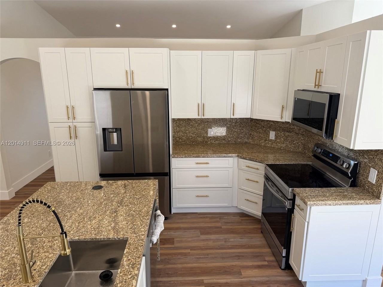 8113 Sw 157th Ct - Photo 6 of 23