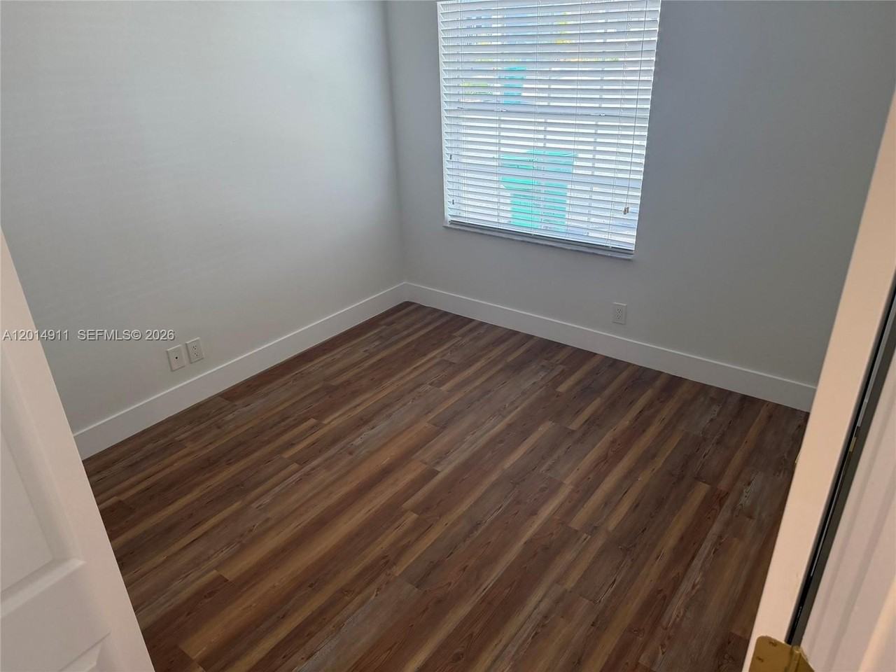8113 Sw 157th Ct - Photo 7 of 23