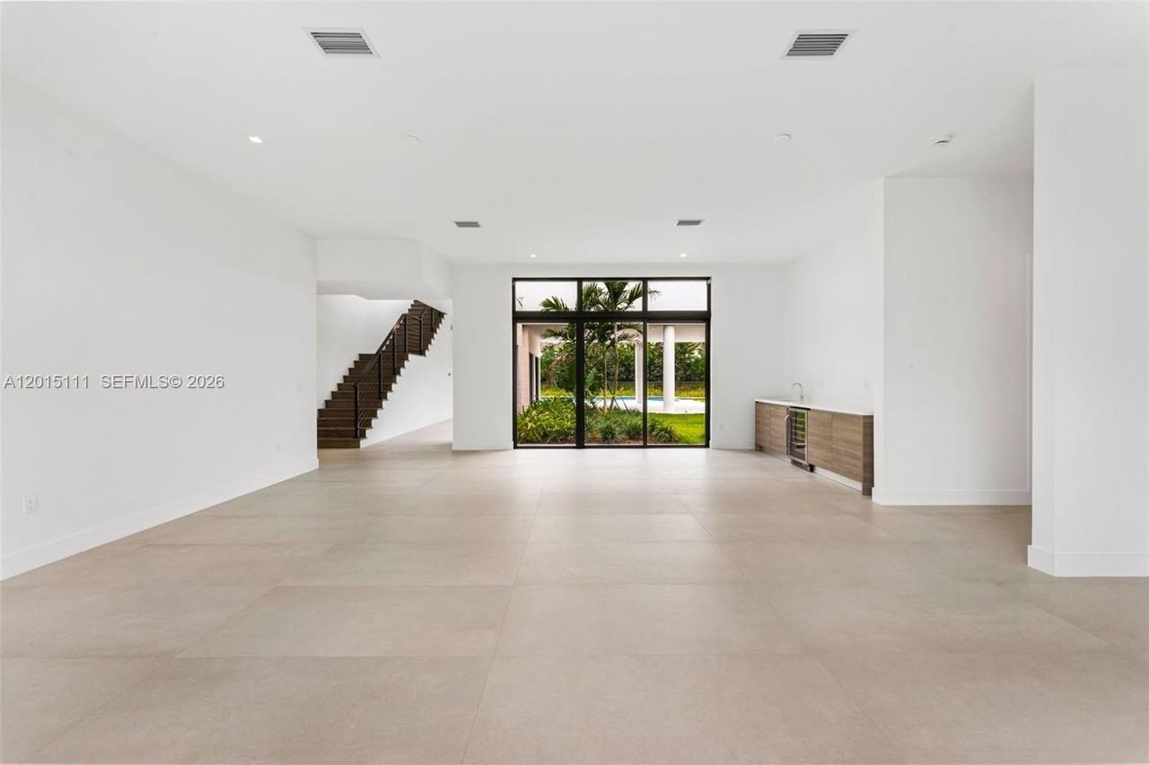 16700 Botaniko Dr N - Photo 3 of 22