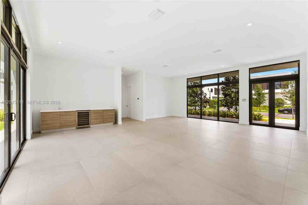 16700 Botaniko Dr N - Photo 4 of 22