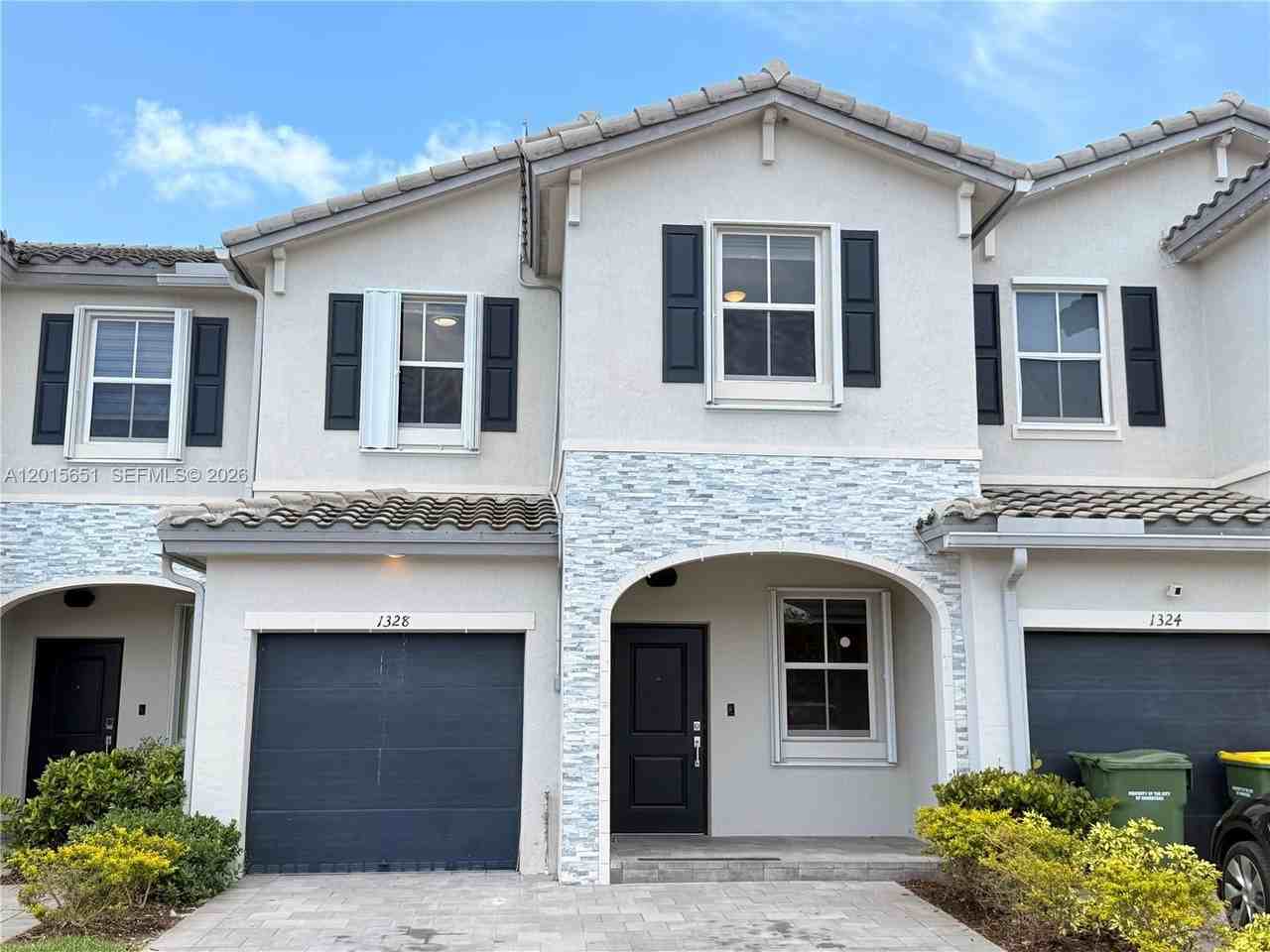 1328 Se 26th Ter