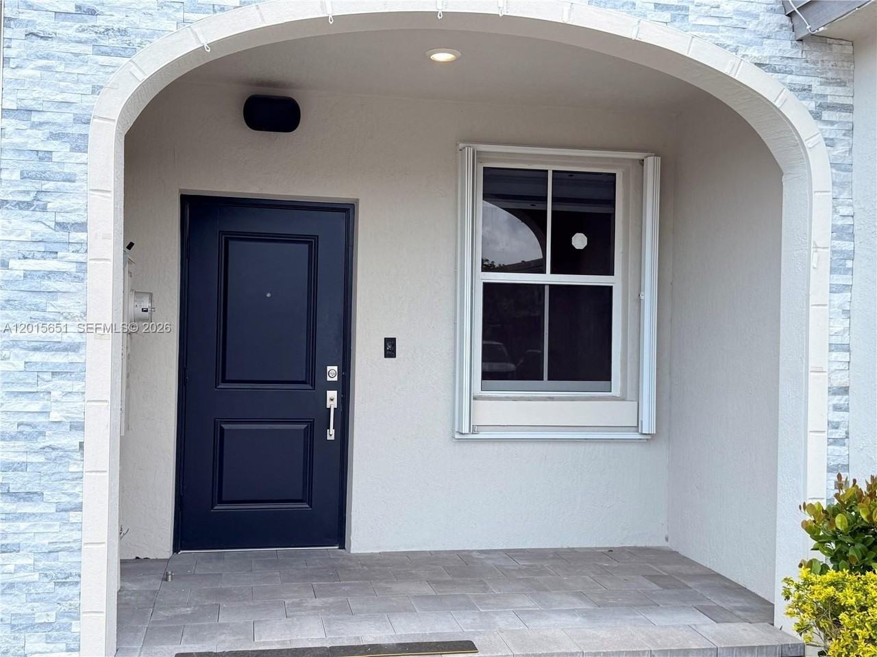 1328 Se 26th Ter - Photo 2 of 36