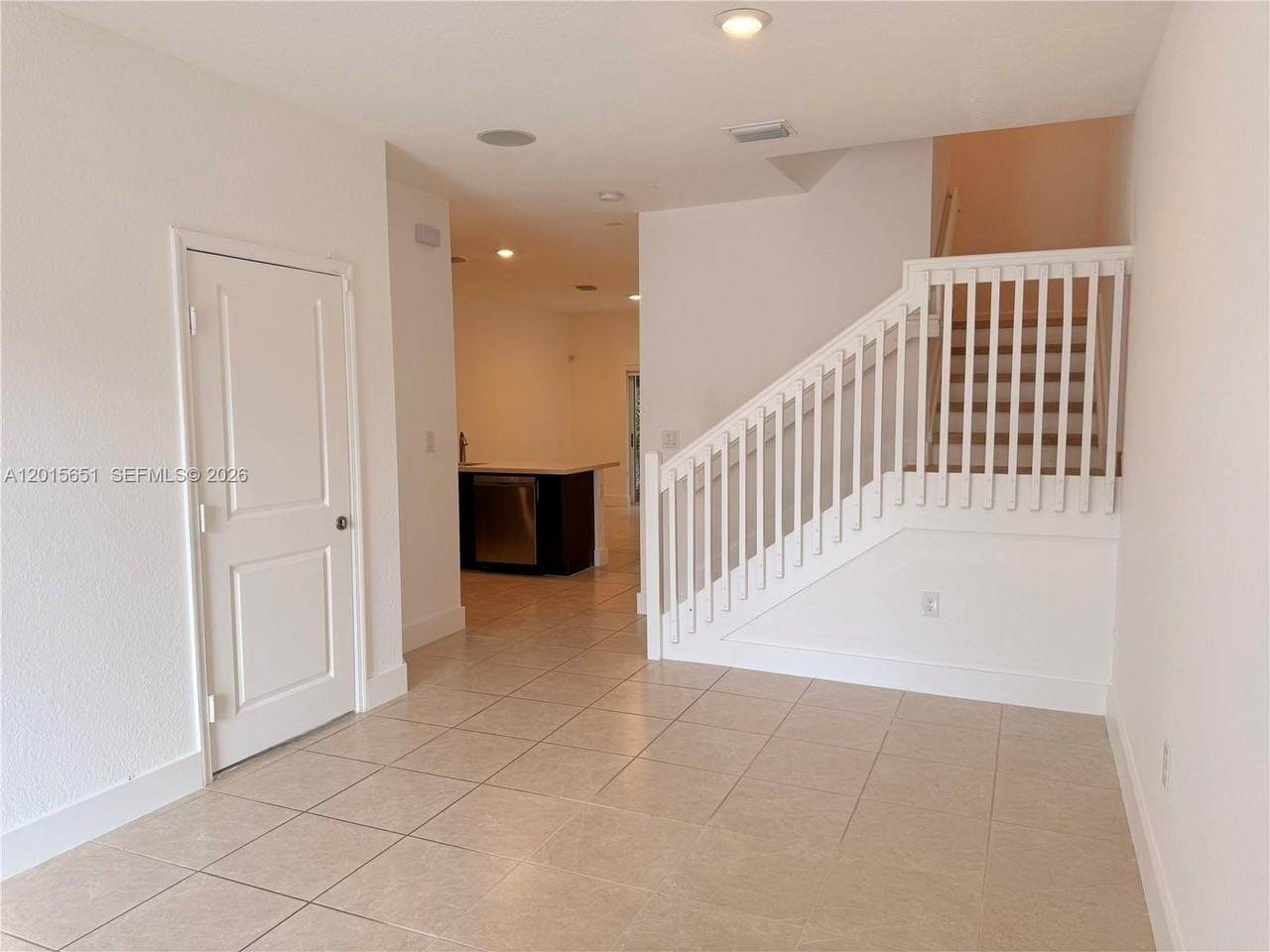 1328 Se 26th Ter - Photo 4 of 36