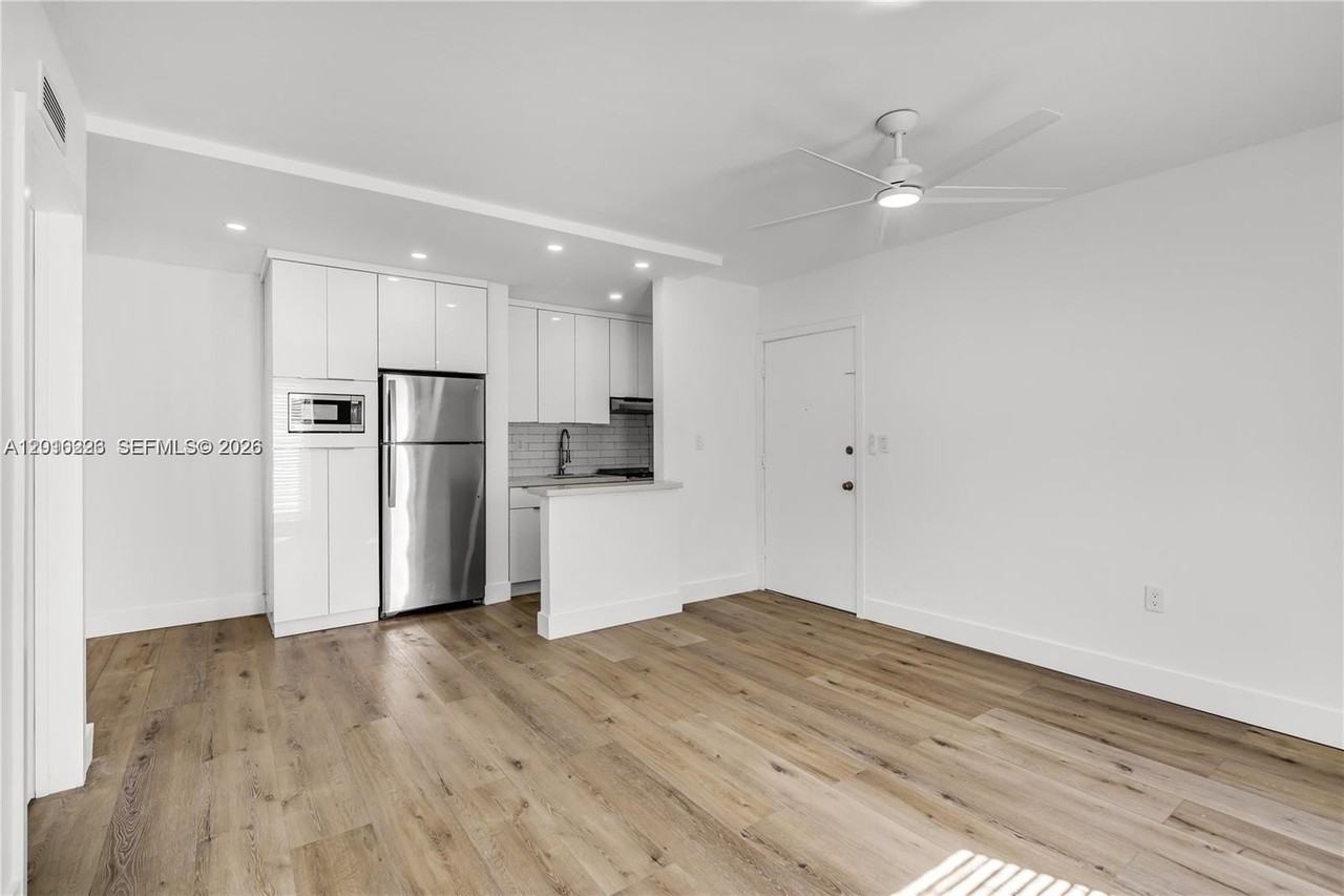 5991 Sw 76th St #C2 - Photo 3 of 12