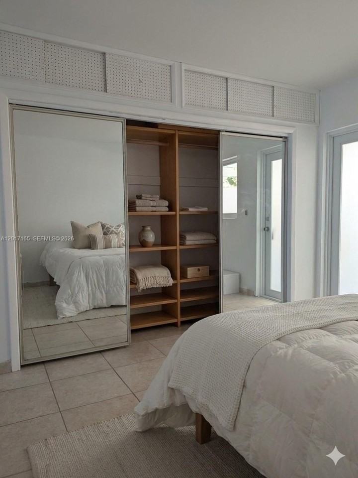 926 Michigan Ave #4 - Photo 4 of 11
