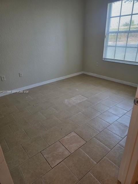 2008 Belmont Ln #2008 - Photo 7 of 12