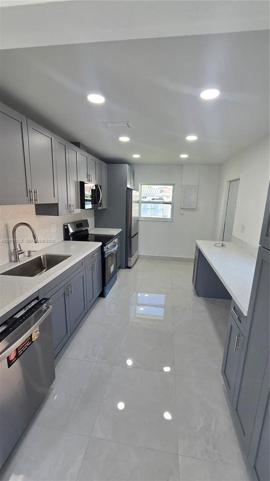 15750 Sw 297th St #0 - Photo 5 of 16