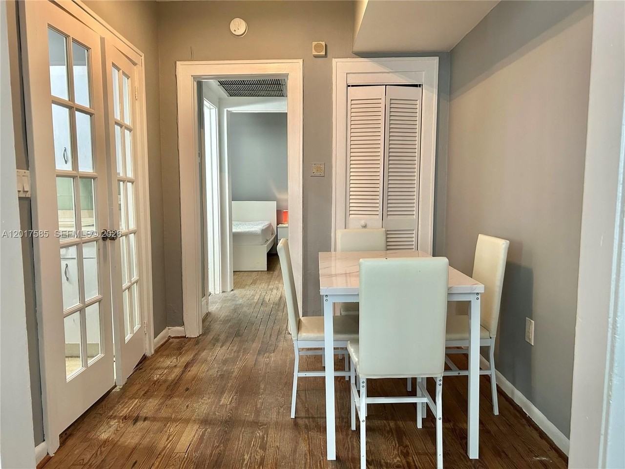 536 14th St #107 - Photo 6 of 13