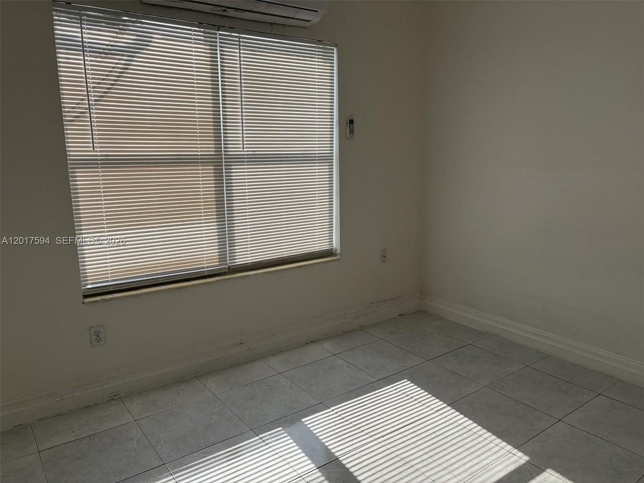 4701 Sw 8th St #6 - Photo 3 of 4