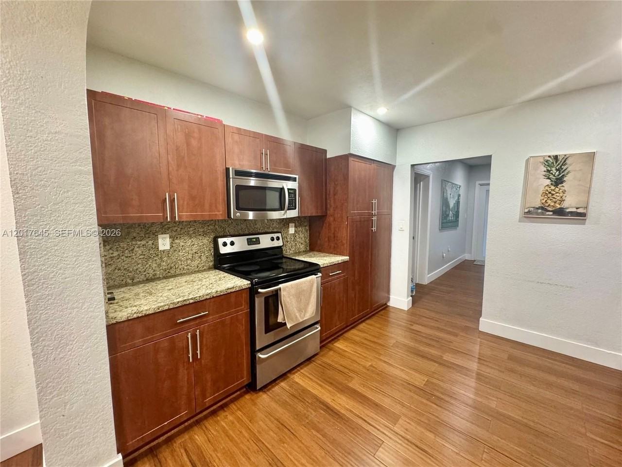 3010 N 73rd Ave - Photo 6 of 24