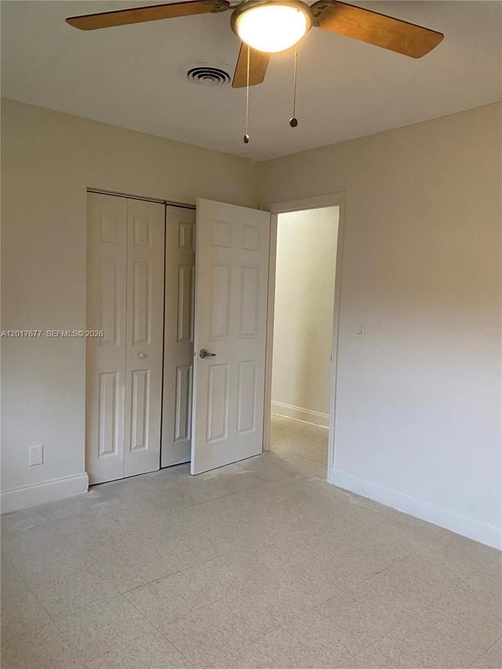 18140 Nw 18th Ave #0 - Photo 7 of 16