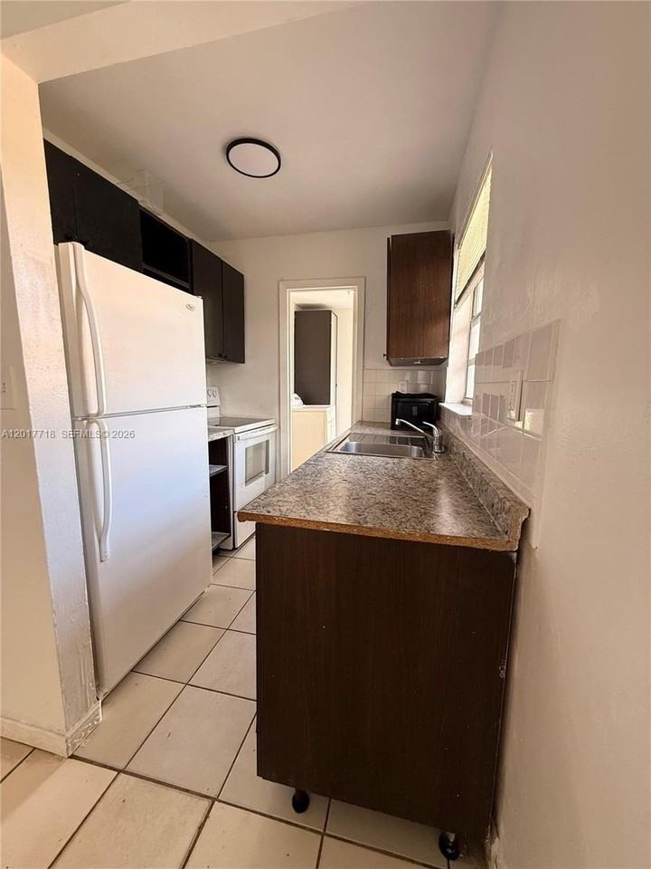 42 Nw 66th St #0 - Photo 4 of 14