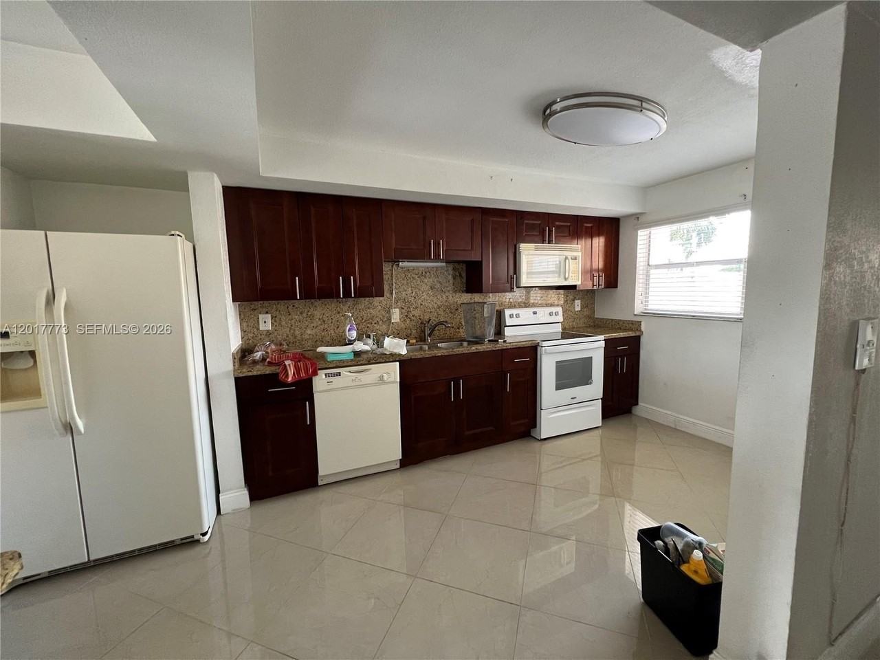 7106 Nw 169th St #7106 - Photo 4 of 19